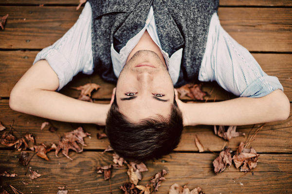 a-world-in-motion-is-a-world-upside-down_l